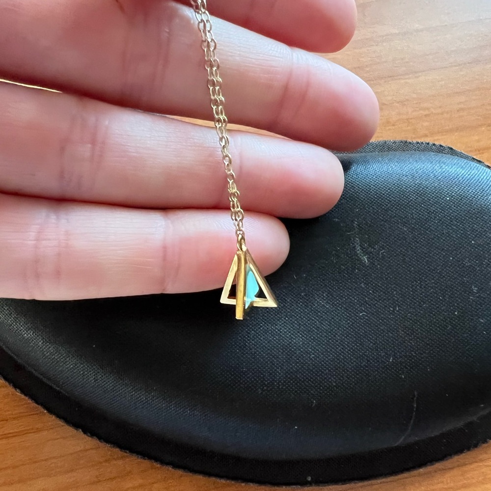 Dangling double-sided pyramid 18” adjustable necklace in pastel pink and mint